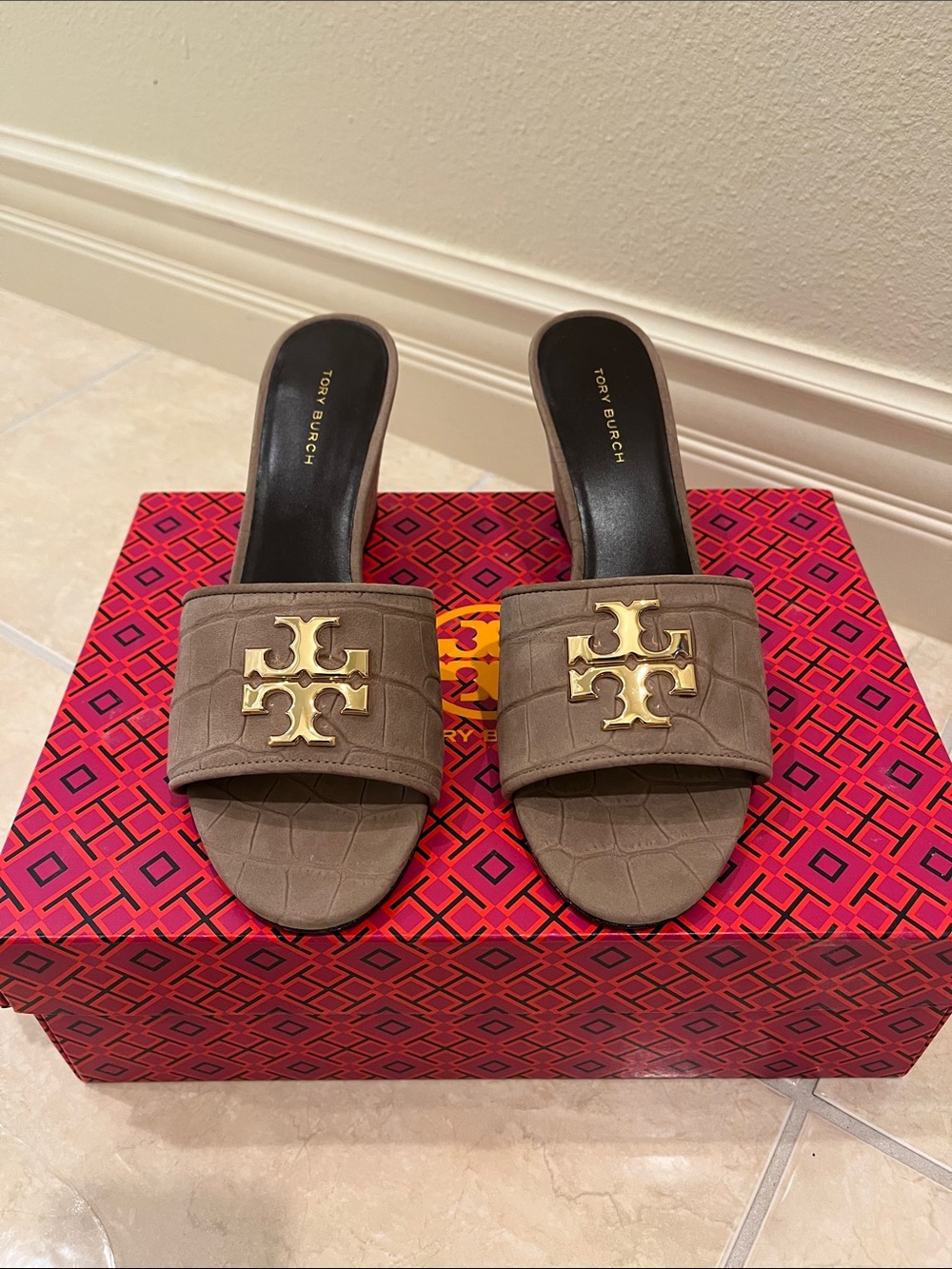 Tory Burch Everly Wedge . Color Brazil nut. Size 6.5